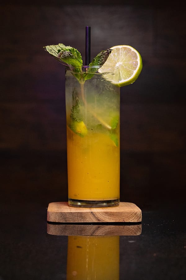 Mango mojito with lime and mint